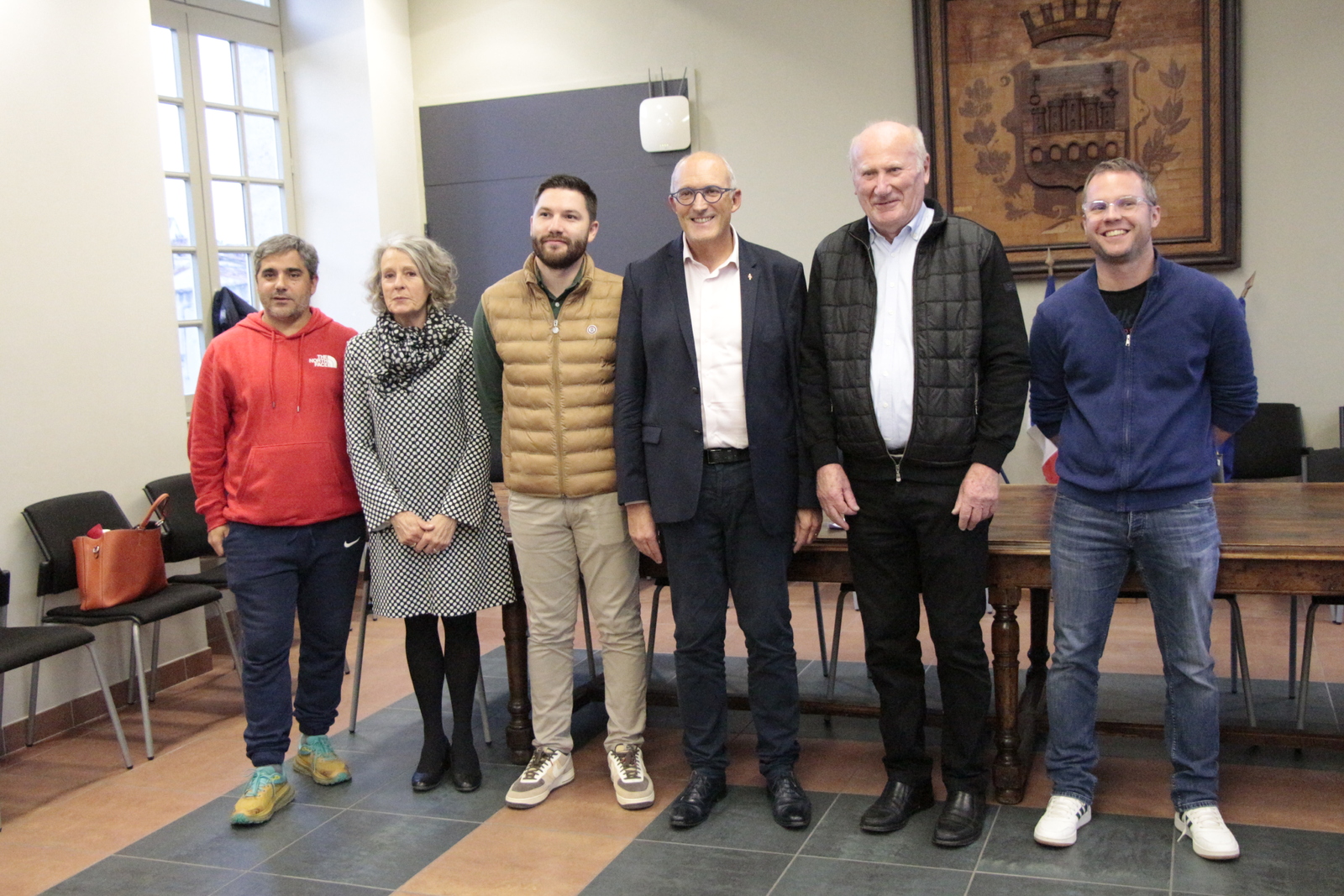 Nos champions honorés à la mairie.